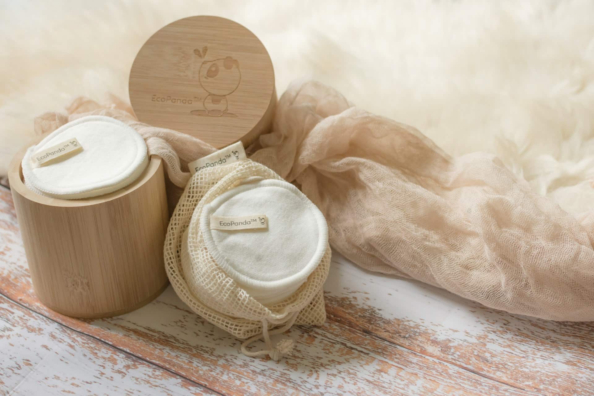 Pourquoi appliquer un soin après le démaquillage ?